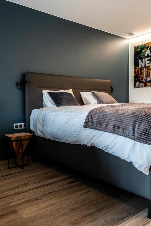 Guesthouse Max Zwijndrecht Екстер'єр фото